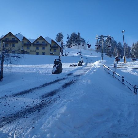 Polonina Hotel Корбелов Екстериор снимка